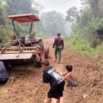 Semangat Tak Luntur Meski Berasap, Pemuda ISMAYA Buka Jalan Alternatif Pendang